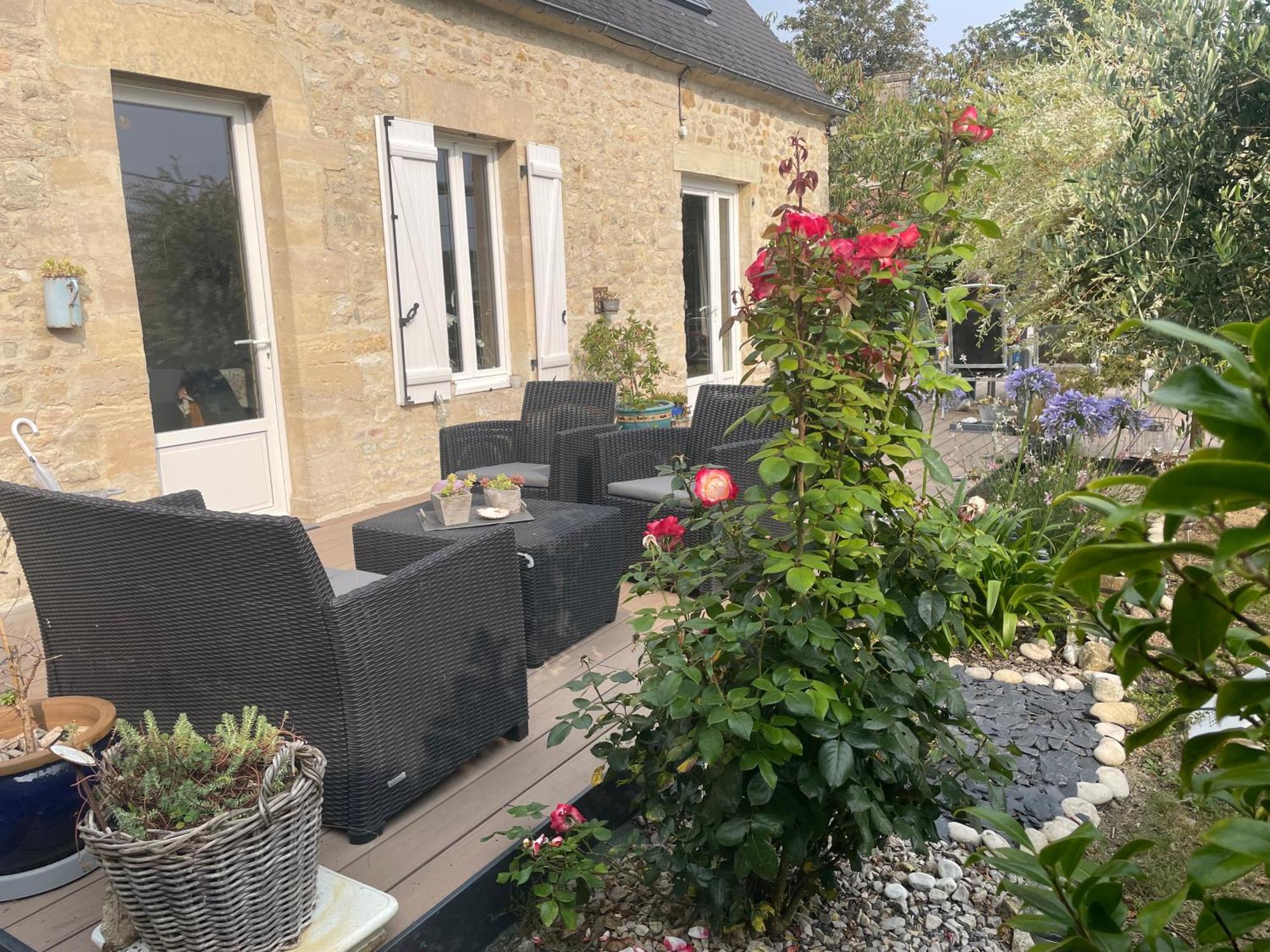 Le Doux Refuge Bed & Breakfast Esquay-sur-Seulles Exterior photo